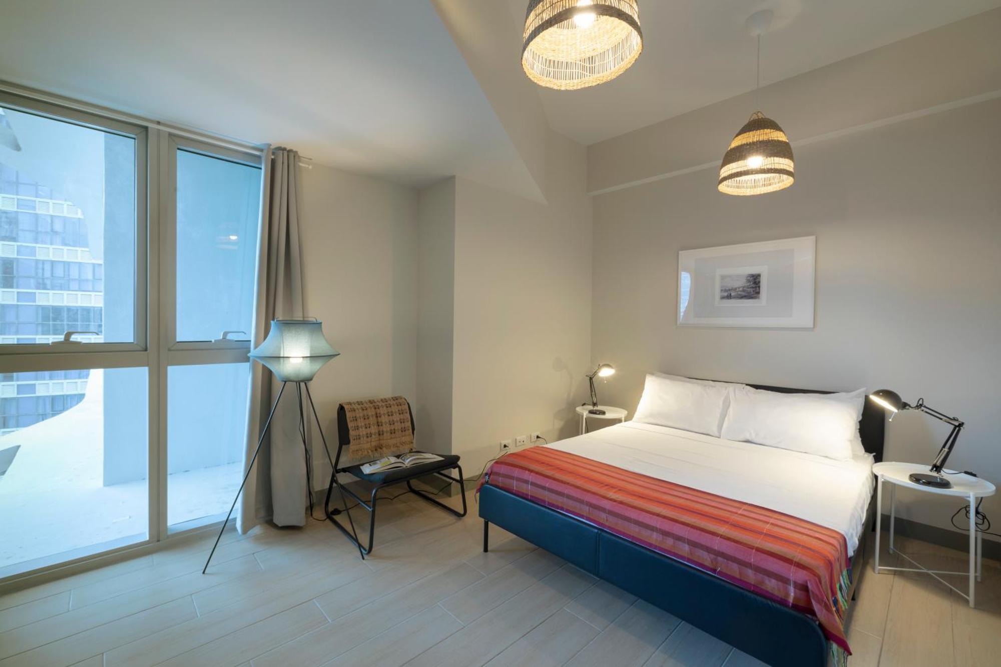 Uptown Parksuites Apartments Tower 2 Bgc By Ph Staycation Manila Exterior foto