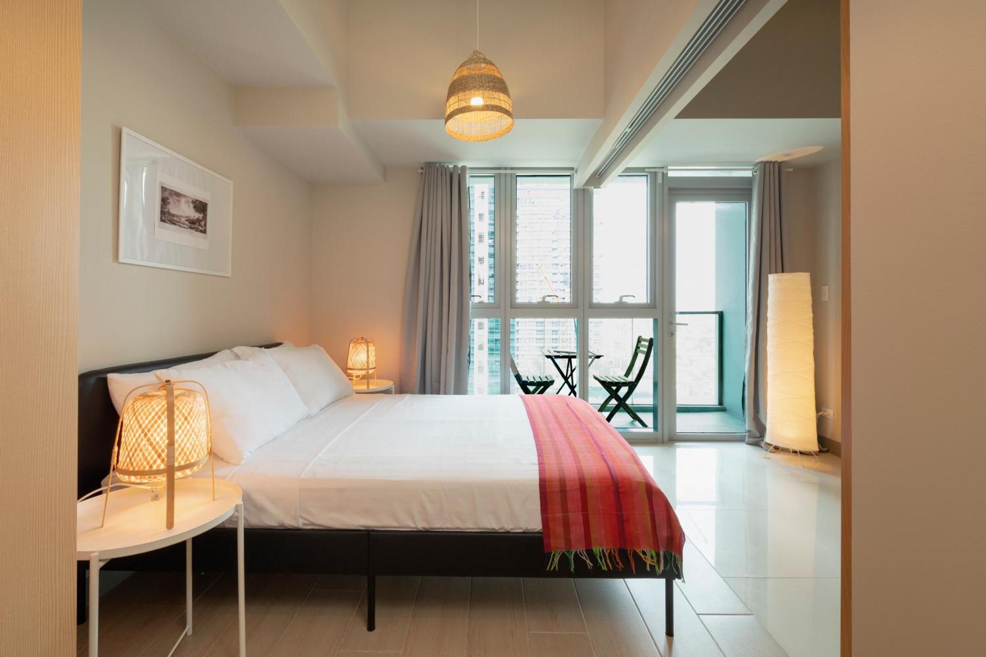 Uptown Parksuites Apartments Tower 2 Bgc By Ph Staycation Manila Exterior foto