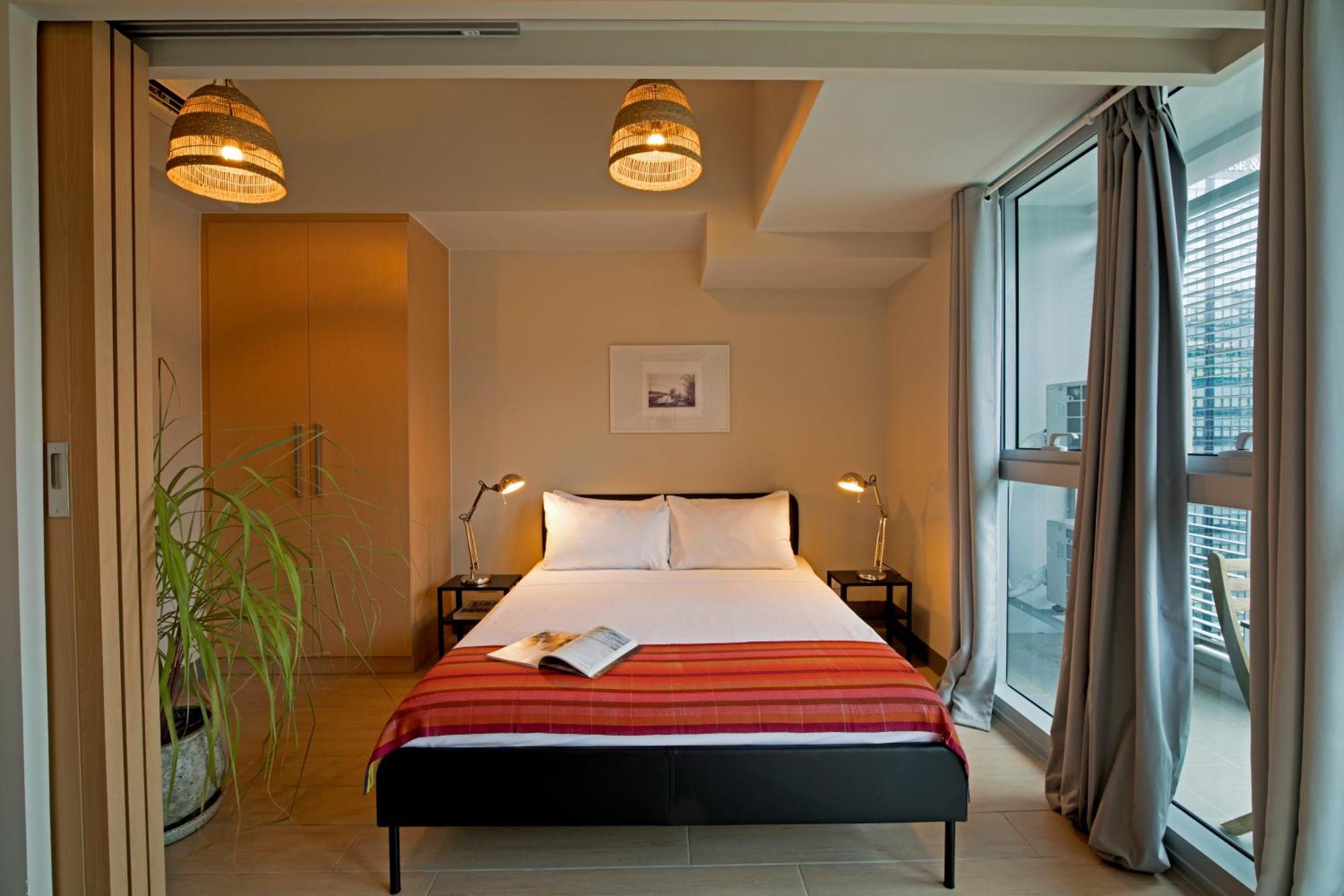 Uptown Parksuites Apartments Tower 2 Bgc By Ph Staycation Manila Exterior foto